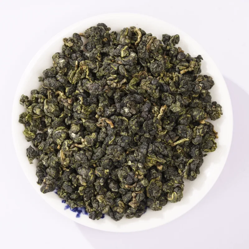 FreshTea Oolong Çayı, yeşil ve siyah çay arasında dengeli aromasıyla özel bir tat sunar